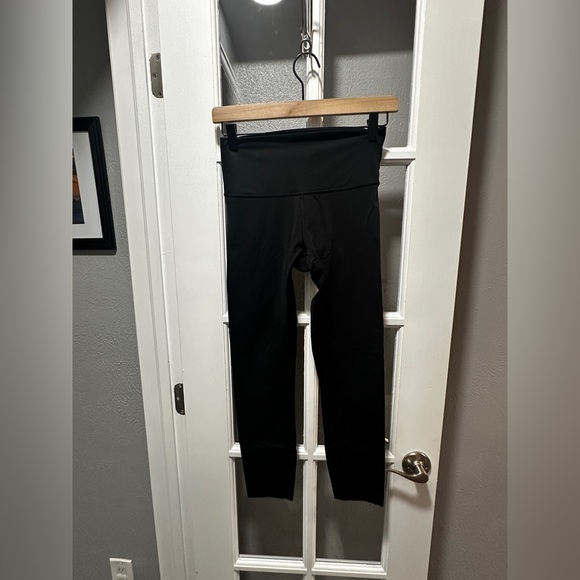 Lululemon Wunder Under Leggings - Picture 3 of 8